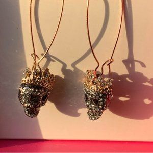 NIB Betsey Johnson Pave Rhinestones Skull Earrings Halloween